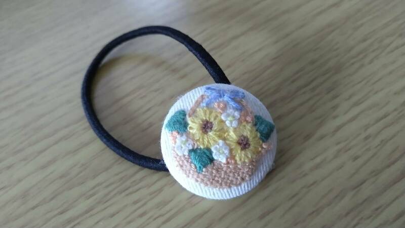 ひまわり　刺繍ヘアゴム