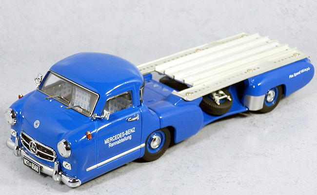 【期間限定値下げ】プレミアムクラシックス メルセデス・ベンツ レースカートランスポーター オマケ付き 1/43 BENZ TRANSPORTER エブロ