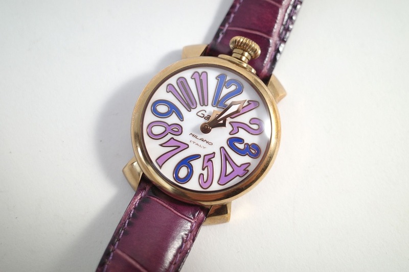 ガガミラノ QZ 5021.4 マニュアーレ 40 ラウンド ホワイトシェル文字盤 腕時計
