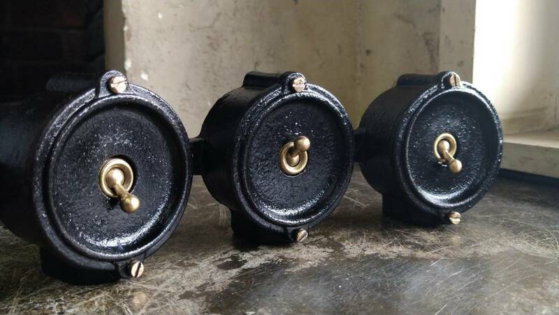 ビンテージ インダストリアル トグル スイッチ 1950年 〇 vintage industrial toggle switch 1940 Made in England