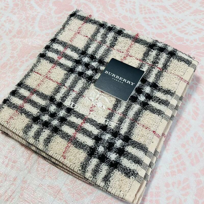 【人気】新品/BURBERRY/タオルハンカチ/正規品/バーバリー/綿100%/未使用/即決/匿名発送/ノバチェック/ハンドタオル/ホースマーク/ベージュ