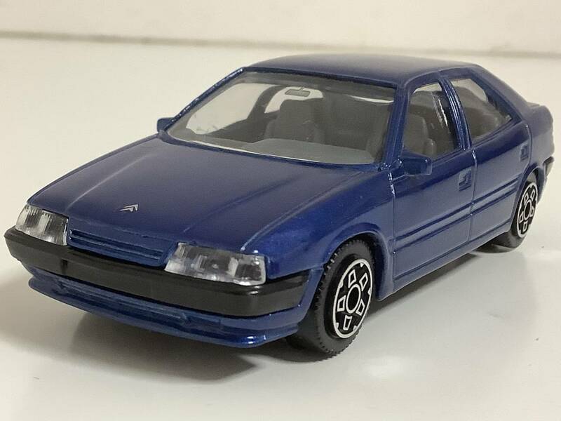 シトロエン エグザンティア SX V-SX 初期型 前期型 1993年式~ 1/43 約10.2㎝ ブラーゴ ミニカー 送料￥300