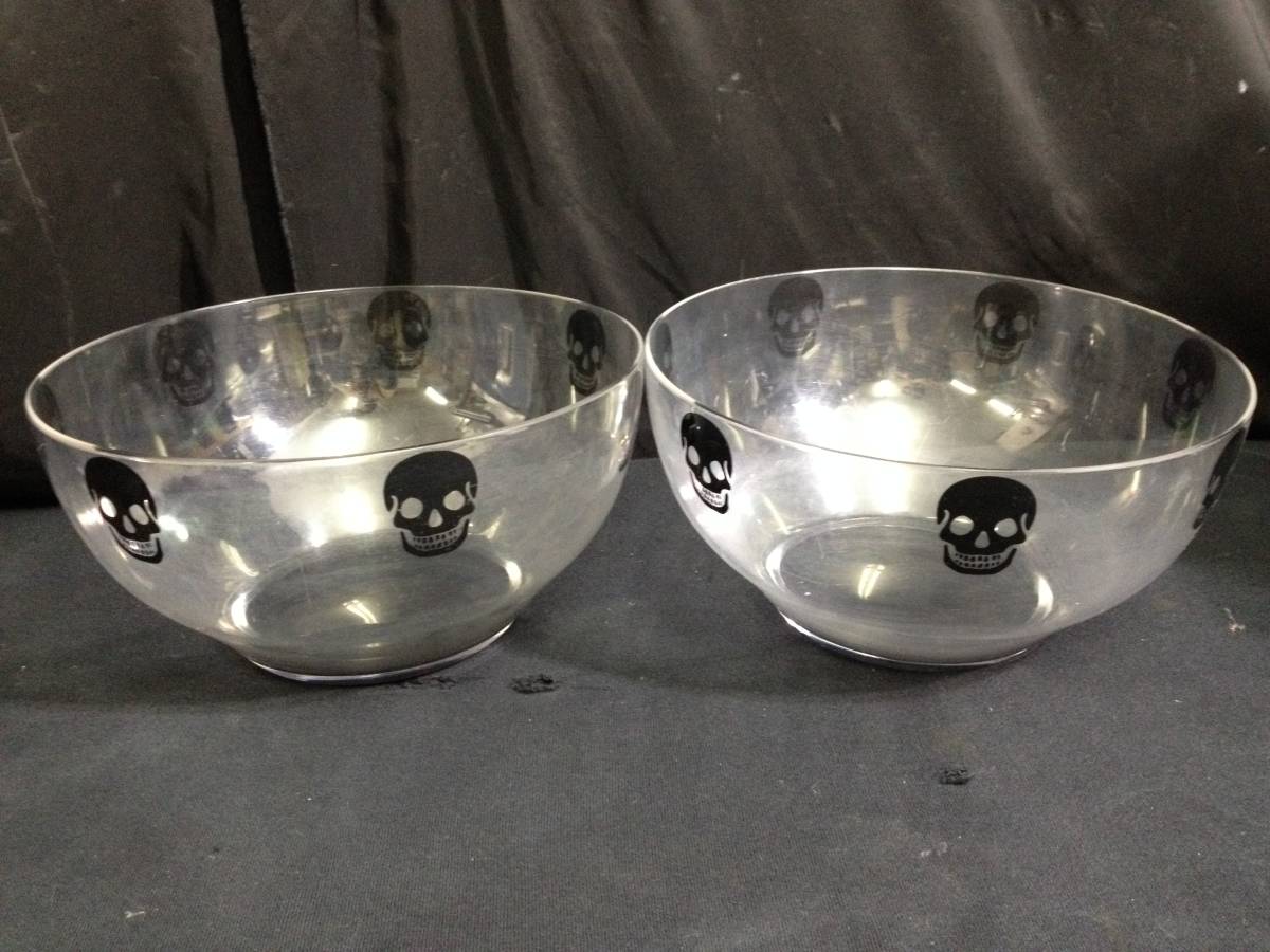 ■k170929-43D ドクロ スカル ガイコツ模様 大きなキャンディボウル 2個セット お菓子鉢 アクリル 直径 25.5cm まとめ売り