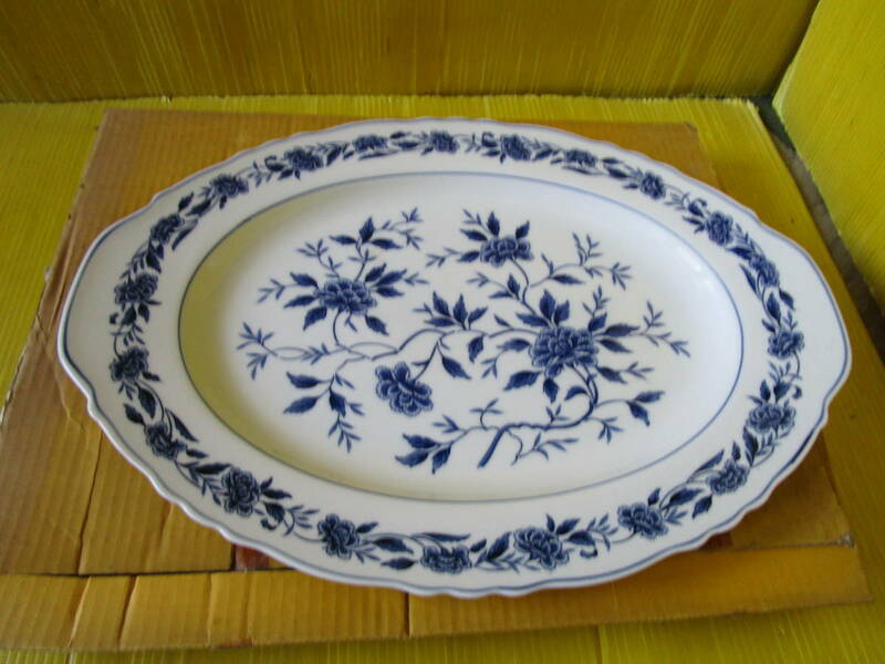 楕円形陶器大皿 Blue Chathan　41x30x4 　白系　　FINE CHINA　　アンティーク　　　　高級☆レア　在庫処分 特価