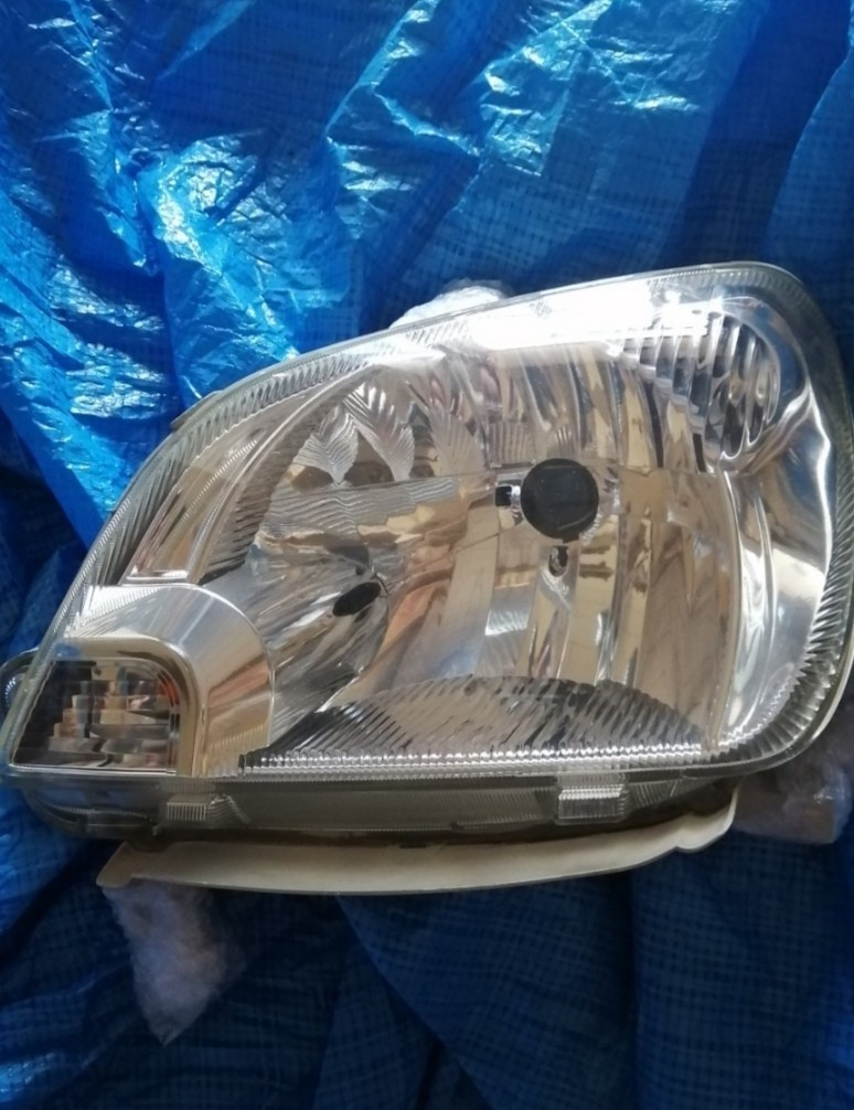 ミラ　ヘッドライト　L250　助手席側