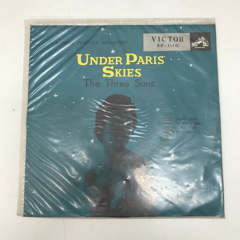 33133-105 0327Y EPレコード　UNDER PARIS SKIES The Three Suns 動作未確認