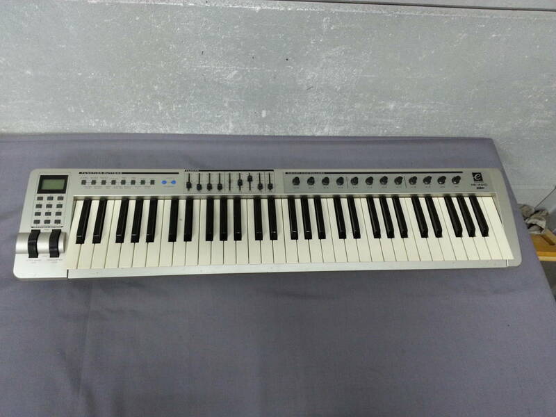 4zr798 EVOLOTION キーボード　ピアノ MK-461C　ジャンク品 I-2661