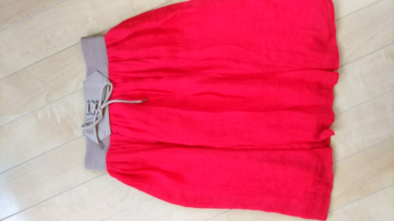 赤 スカート 編み上げベルト付き風