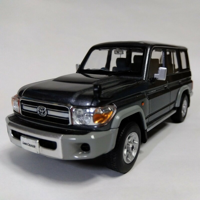 希少品！非売品・トヨタランドクルーザー70・カラーサンプル・1G3グレーメタリック・ランクル・TOYOTA LAND CRUISER70 70ランクル。