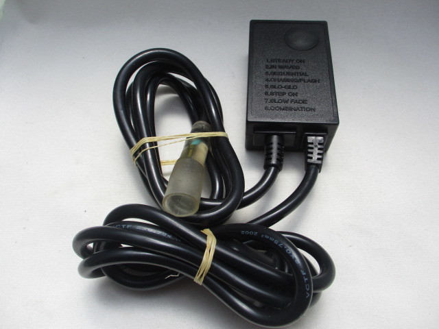 AD32137★メーカー不明★ACアダプター★型番不明★保証付！即決！