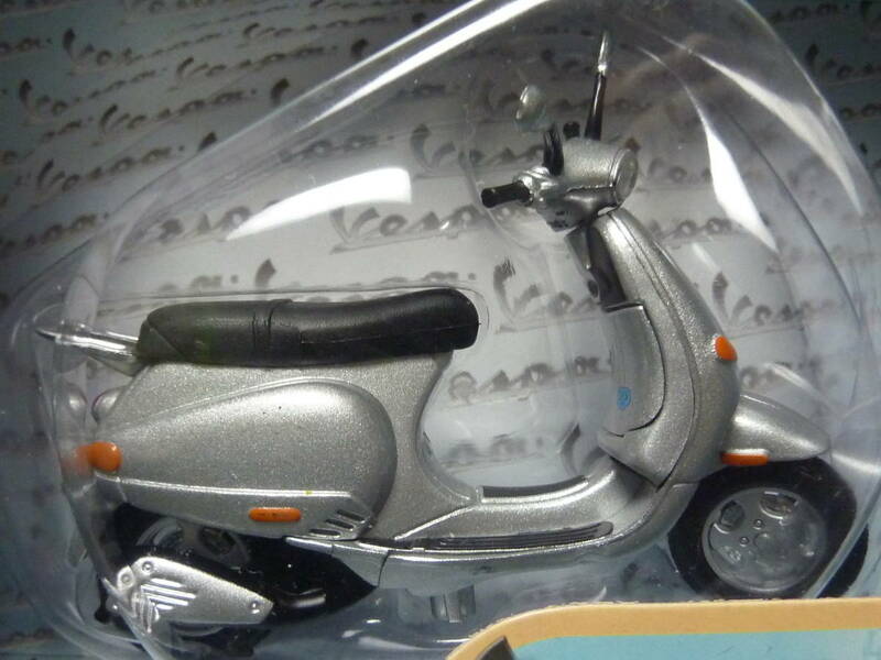 1/18ベスパ125 ET4 1996年式■新品■VESPA/MAISTO(マイスト)ダイキャストミニカー■スクーターバイク
