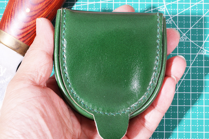 新デザインハンドメイド （馬蹄型）半円型小銭入れコインケース手縫い　千歳緑限定1点