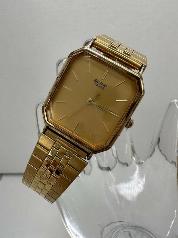 【SEIKO 】クォーツ メンズ腕時計　中古品6531-5100 513531電池交換済み　稼動品