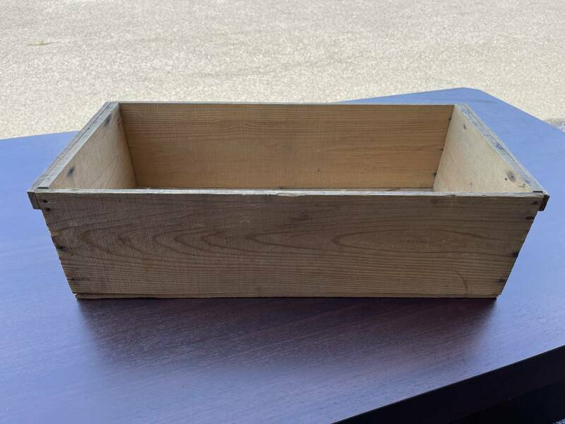55★リンゴの木箱100円　DIY　リメイク　アンティーク　アレンジ大好きさんへ　一箱　リユース