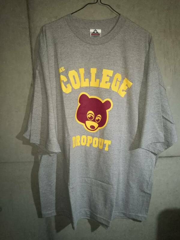 レア 04's Kanye West THE COLLEGE DROPOUT Tシャツ ヴィンテージ デッドストック カニエ・ウェスト HIP HOP IS BACK 2004 当時物 YEEZY