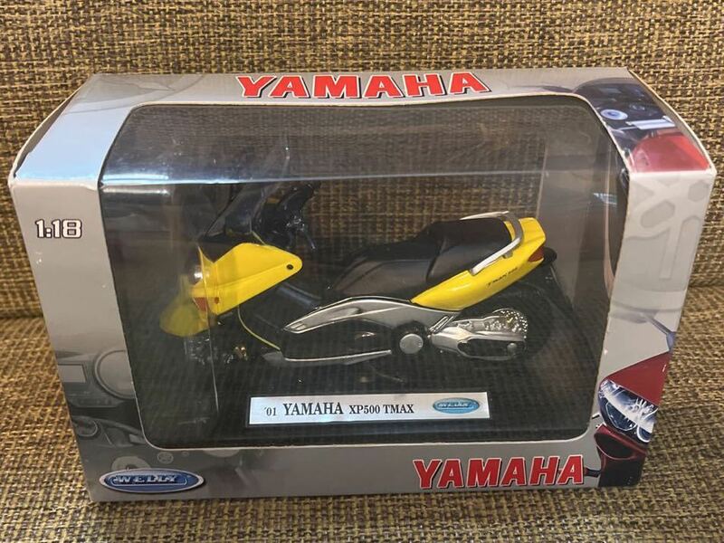 1/18 YAMAHA TMAX ヤマハティーマックス T MAX T-MAXミニカー オートバイ ビックスクーター WELLY ウィリー XP500 黄色