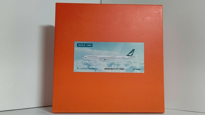 1/400 JC WINGS CATHAY PACIFIC AIRLINES キャセイパシフィック航空 BOEING B777-300 旅客機　②