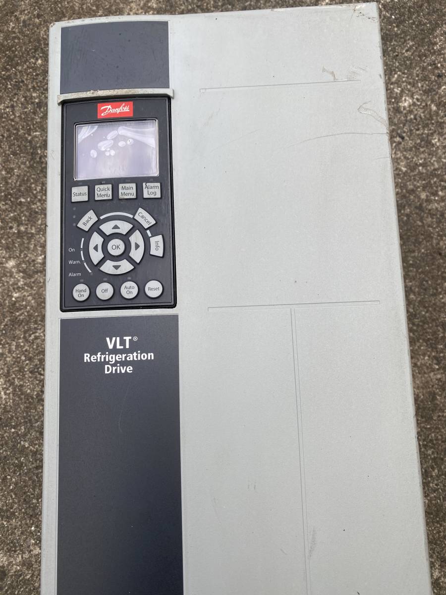 3D200001 Danfoss VLT 冷凍ドライブ 15kW 20HP 380-480V 50/60Hz FC-103P15KT4E20H2XG 