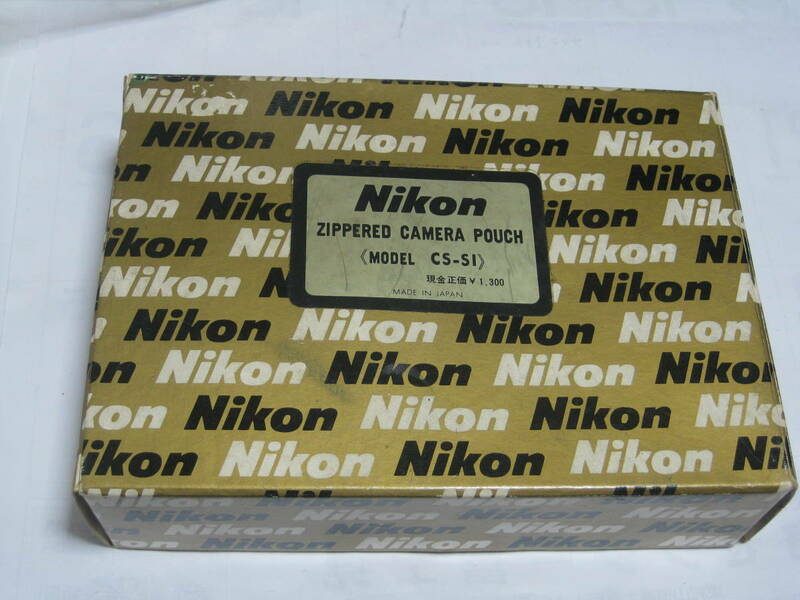 NIKON CAMERA POUCH ニコン　カメラ　ポーチ　CS-S1