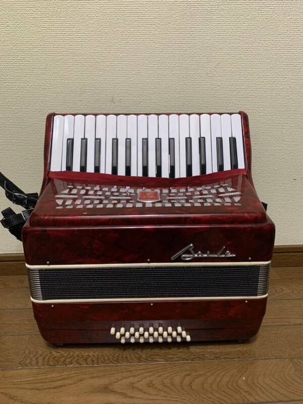 Baile/バイレ アコーディオン 30鍵盤 24ベース 赤 レッド M2019 ケース付き 鍵盤楽器
