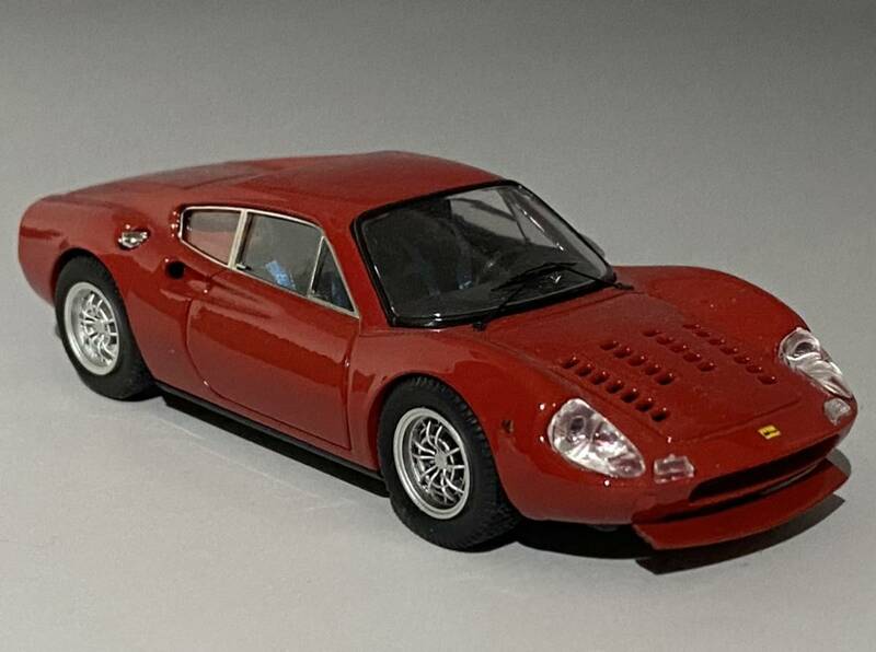 Bang 1/43 Ferrari Dino 246 GT LM Racing 1972 Red ◆ Predecessor - Dino 206 GT, Successor - Dino 308 GT4 2+2 ◆ ディノ バング 7285