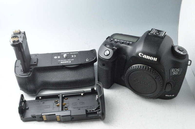 #8704【美品】 Canon キヤノン EOS 5D Mark III ボディ