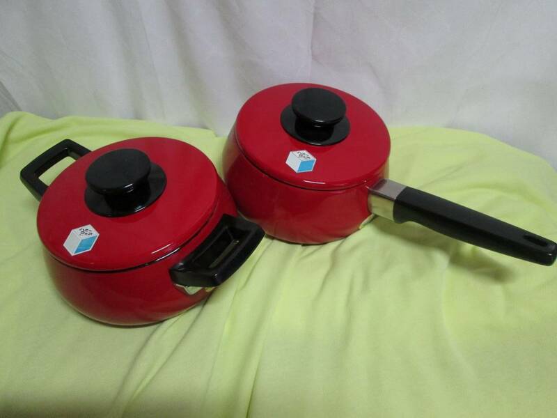 富士ホーロー　ハニーウェア　赤い鍋　２個　片手・両手鍋　琺瑯　１８cm　1.6L