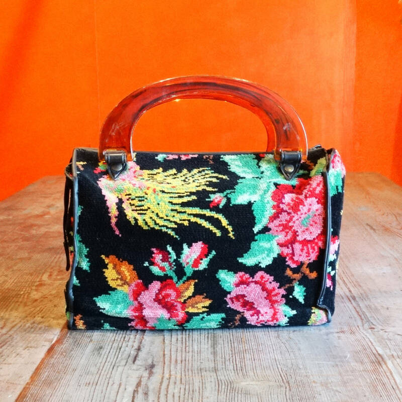 ★Vintage flower pattern pile fabric handbag
