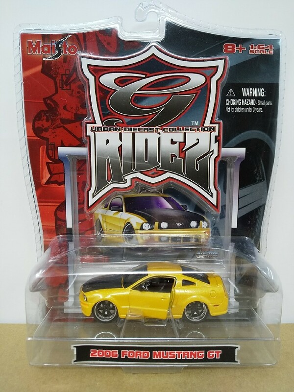 ■ Maisto G-RIDEZ マイスト『1/64 2006 FORD MUSTANG GT イエロー フォードマスタング ミニカー』