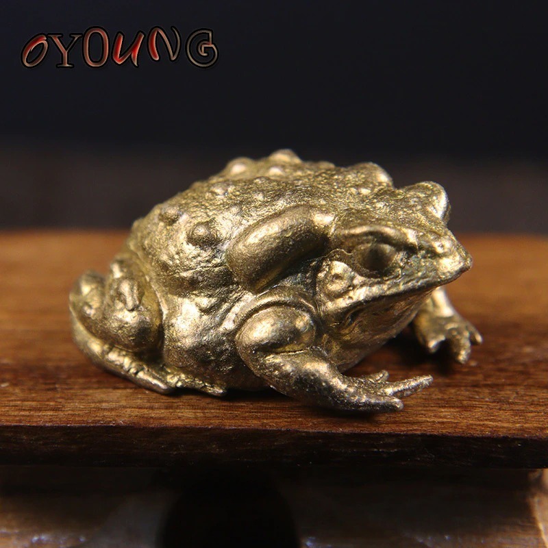 お買得◆真鍮のカエル 蛙 インテリア アンティーク 置物 小物 装飾 銅 雑貨 真鍮 フロッグ トードー 蝦蟇 ミニチュア