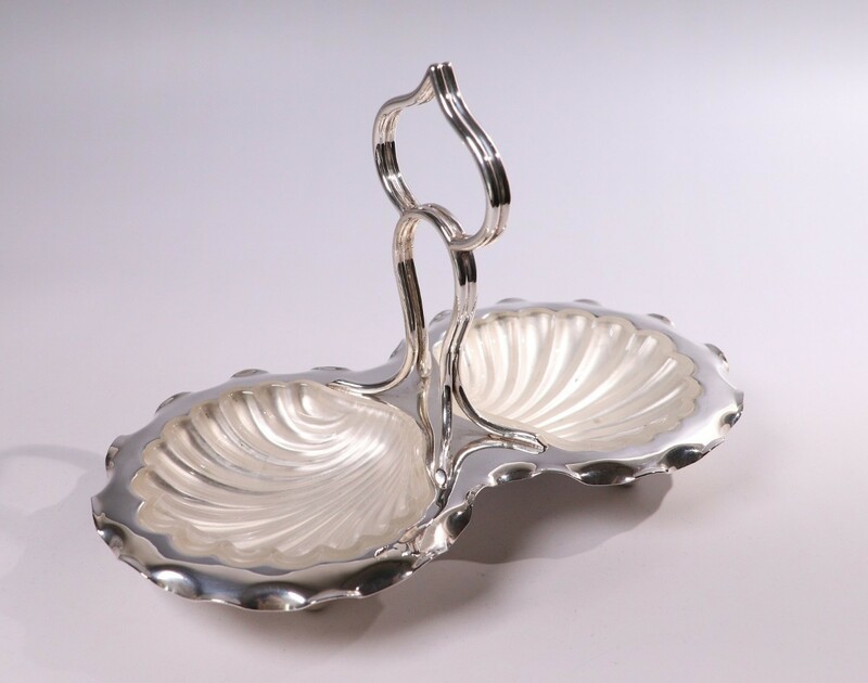 CD91 英国アンティーク シルバープレート シェル型ツイントレー ガラス小物入れ アフタヌーンティー器皿銀製sv銀食器ロンドンイギリス