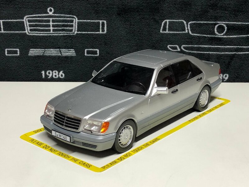 セール！　iScale 1/18 Mercedes Benz S500 (W140) year 1994-98 brilliant silver / Gray　メルセデス　ベンツ