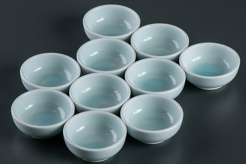 【うつわ】『 青白磁丸小鉢 向付 10客 10657 』 10個組 料亭 日本料理 懐石 会席 和食器 醤油皿 うつわ 器 焼物 陶器 磁器