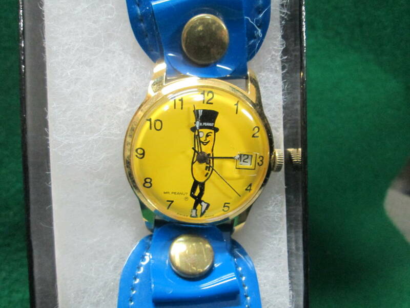 当時物 ほぼ未使用 ミスターピーナッツ スイス製 手巻き式 腕時計 検索:時計 アメリカ アンティーク レトロ mr.peanut ぜんまい ゼンマイ