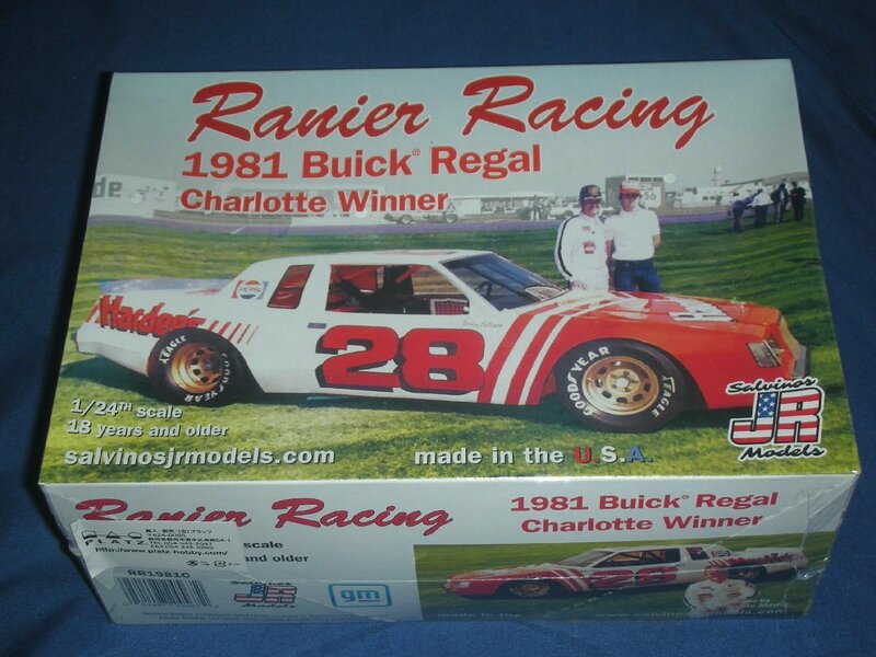 サルビノス J・R モデル 1/24 NASCAR 1981年 シャーロット優勝車 ビュイック・リーガル ボビー・アリソン 28 レイニアーレーシング