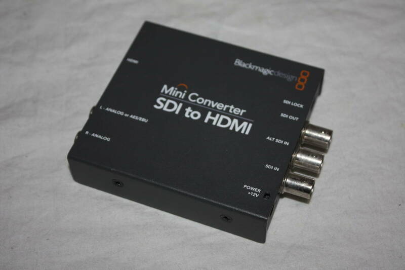 送料無料！ Blackmagic Mini Converters　SDI to HDMI 新品同様 (検：PDW-、HDW-、PXW-、HXR-、PMW-、HVR-、AG-UX、AJ-PX、AG-HPX、AG-AC)
