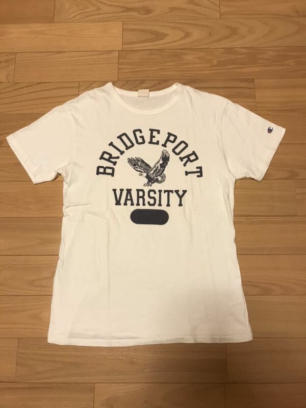 良品☆Champion／チャンピオン　サイズL ビンテージ復刻 半袖プリントTシャツ 目付き&鷹柄.BRIDGEPORT VARSITY！ ヘインズ社製Tee カレッジ