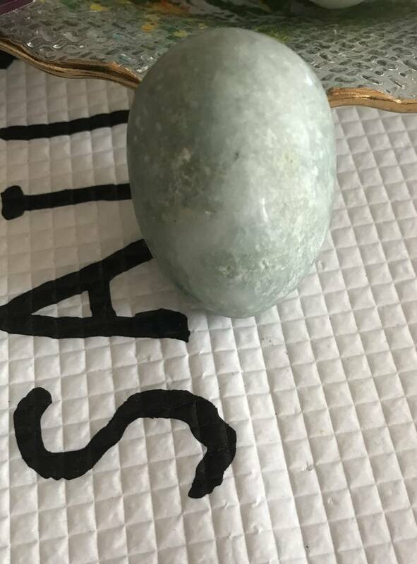たまご形・卵・玉子・タマゴ　天然石 大理石 卵　玉子サイズ　置物 アンティーク