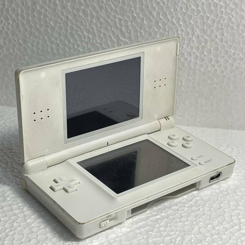 任天堂 Nintendo ニンテンドー DS Lite 本体のみ USG-001 ホワイト 動作未確認