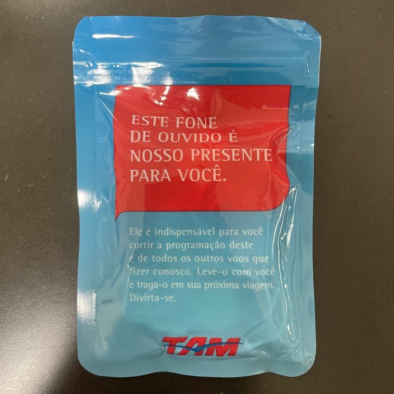 新品　未使用　ブラジル　TAM航空　機内用イヤホン
