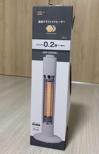 アラジン 新品 (Aladdin) ホワイト 遠赤グラファイトヒーター 電気ストーブ AEH-G423N-W 未使用品