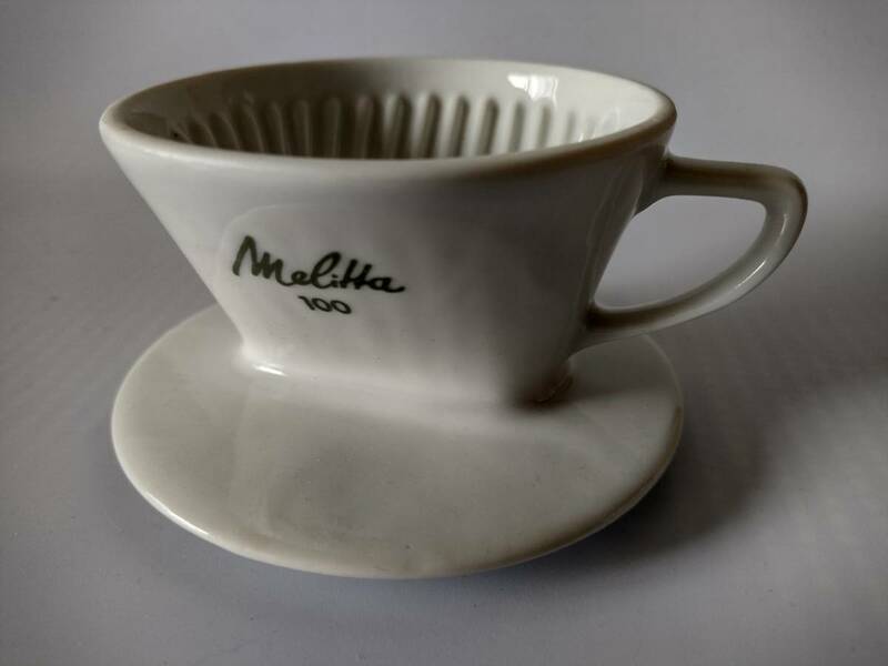 【メリタ】ドイツ ビンテージ 100サイズ 陶器製 ドリップフィルター 三つ穴