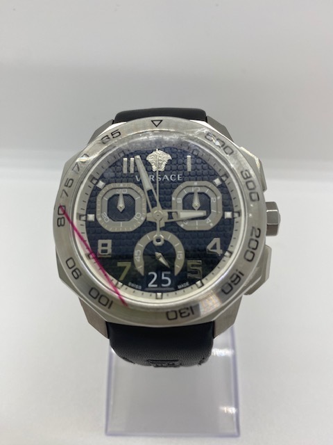 Versace メンズ VQC010015 DYLOS クロノ アナログディスプレイ スイスクオーツ ブラック 腕時計 ヴェルサーチ　新品