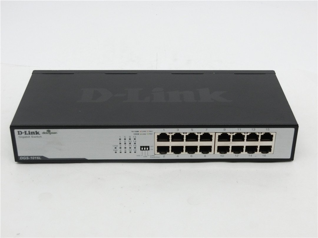 中古　D-Link DGS-1016L/A1 ループ検知遮断機能搭載 10 / 100 / 1000BASE-T×16ポート Unmanagedスイッチ　通電OK 動作不明　ジャンク品