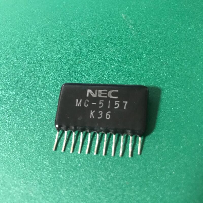 NEC VHFーUHFブロードバンドAMP 30-900MHz広帯域アンプ　MCー5157 1個　中古品