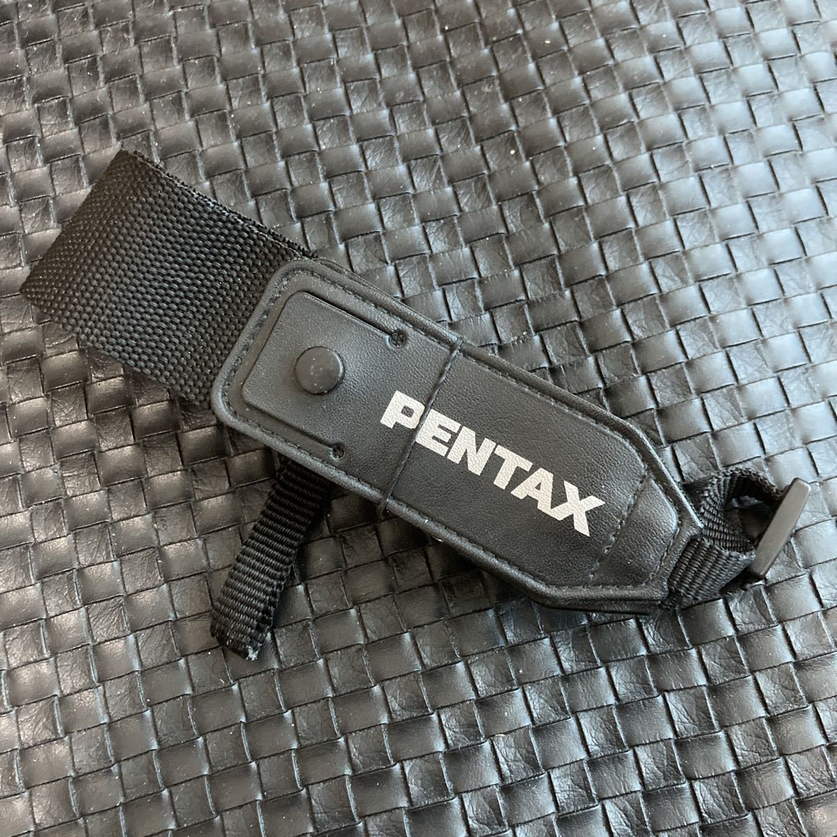 【送料無料】PENTAX ペンタックス ストラップ 黒 　2