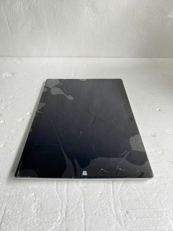 A523D Surface マイクロソフト Windows8Pro 64GB ジャンク品