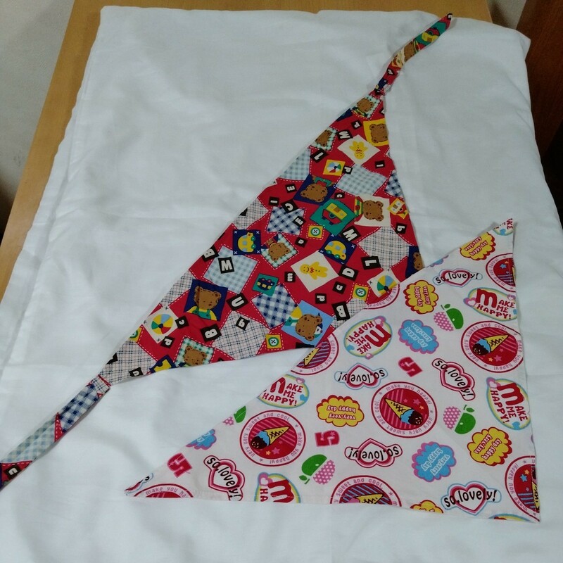 手作り　三角巾　2枚セット　女の子　小学生　美品
