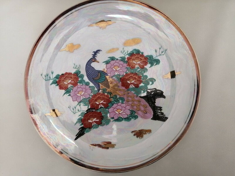 ★金彩の絵皿　孔雀　牡丹　陶器◆中国美術