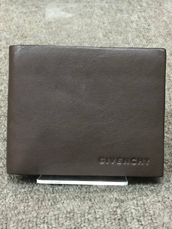 美品！格安！GIVENCHY ジバンシー レザー 二つ折り財布 札入れ